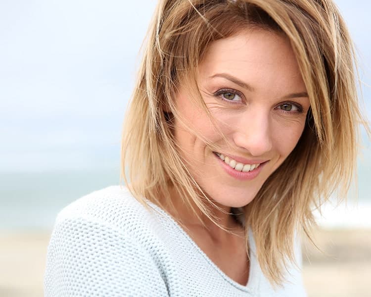 Facial volume is lost with the natural aging process. Dr. Kam performs the surgery to restore volume on the face and get rid of wrinkles and sagging skin on the neck.