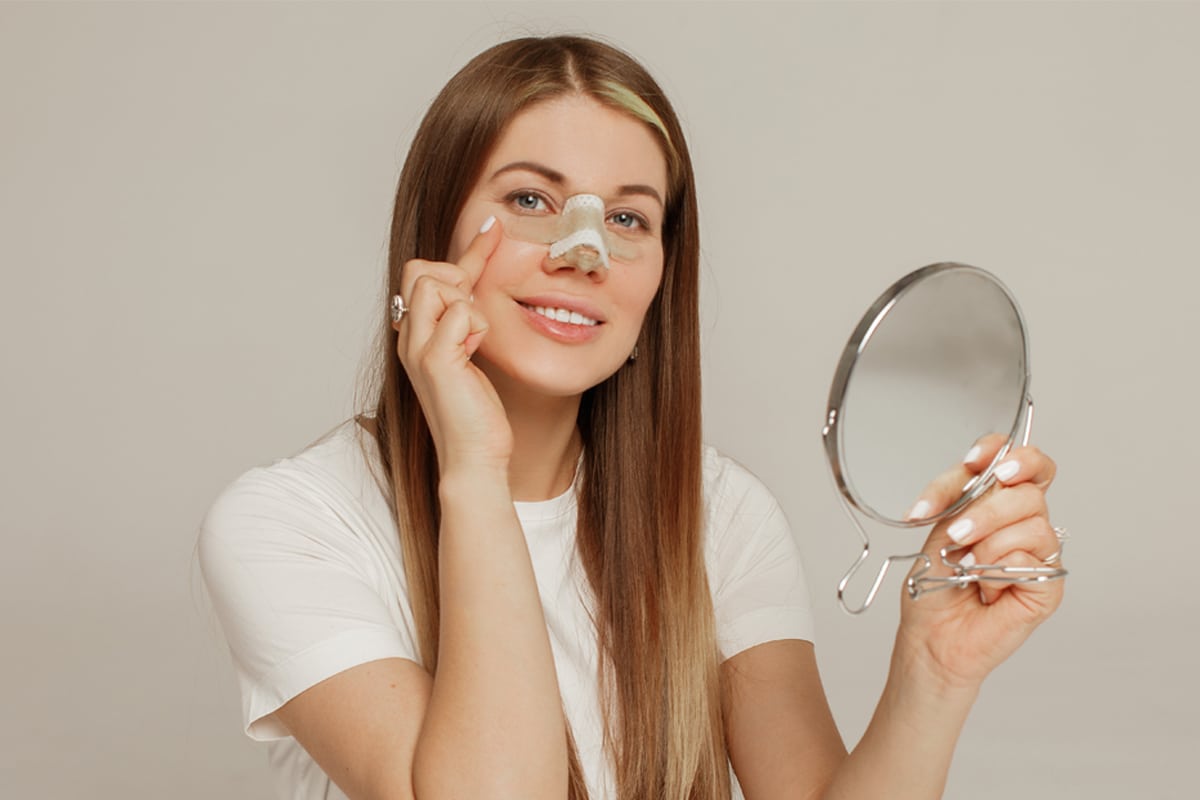 Managing Swelling After a Rhinoplasty Procedure: Tips on Reducing Swelling Post-Rhinoplasty Surgery